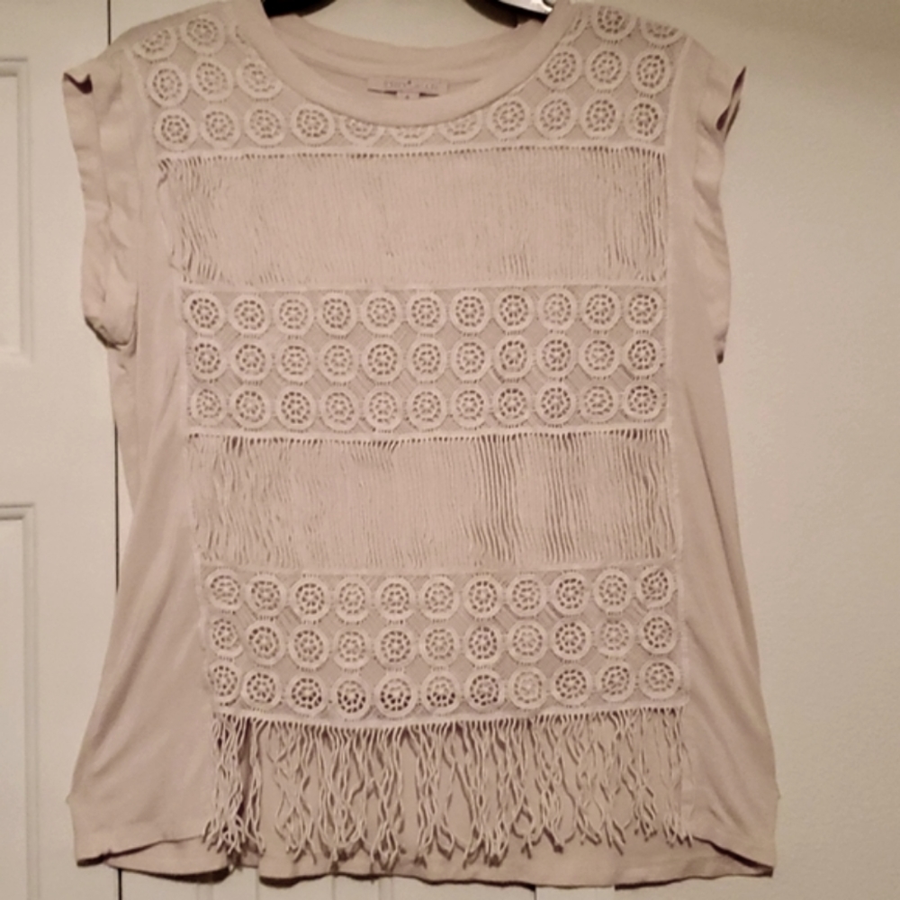 Gibson Latimer crocheted fringed top size small